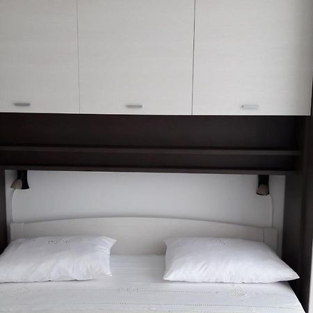 Apartment Nena- Apartman Sa Posebnim Ulazom U Prizemlju, Terasom I Zelenom Okucnicom Rakotule Екстериор снимка